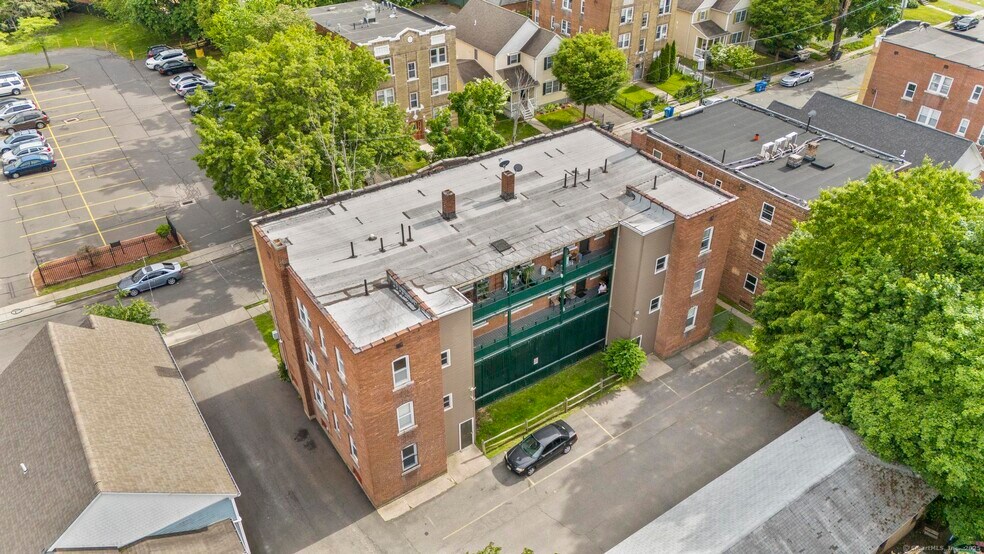 More Photos Of 36-38 School St, Hartford Apartments For Sale