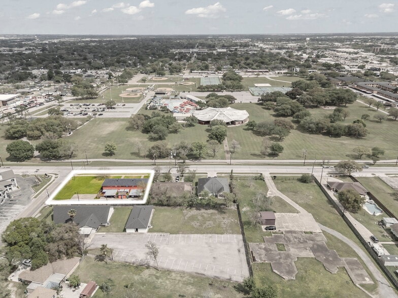 More Photos Of 2816 Lafferty Rd, Pasadena Apartments For Sale