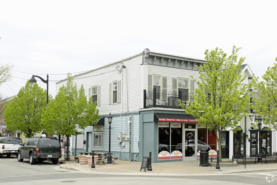 Primary Photo Of 2182-2184 Wealthy St SE, Grand Rapids Storefront Retail Office For Lease