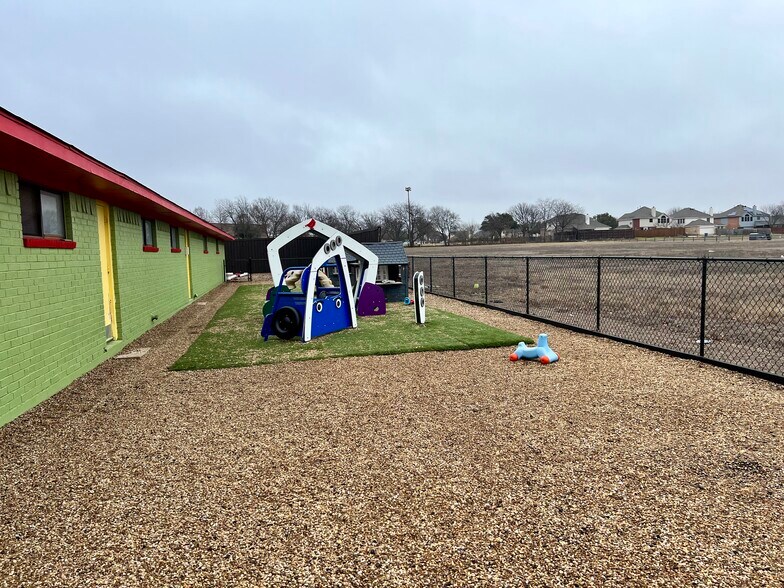 More Photos Of 208 S Allen Heights Dr, Allen Daycare Center For Sale
