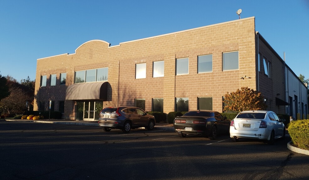 More Photos Of 10 Culnen Dr, Branchburg Warehouse For Lease