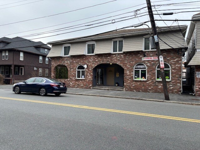 More Photos Of 511 Humphrey St, Swampscott Medical For Lease