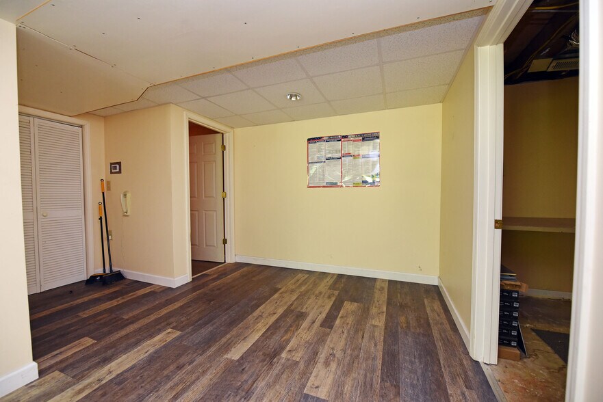 More Photos Of 10 Deer Crossing Trl, Blairsville Office For Lease