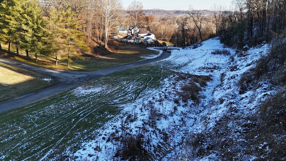 More Photos Of 751 Hunt St, Ashland Apartments For Sale