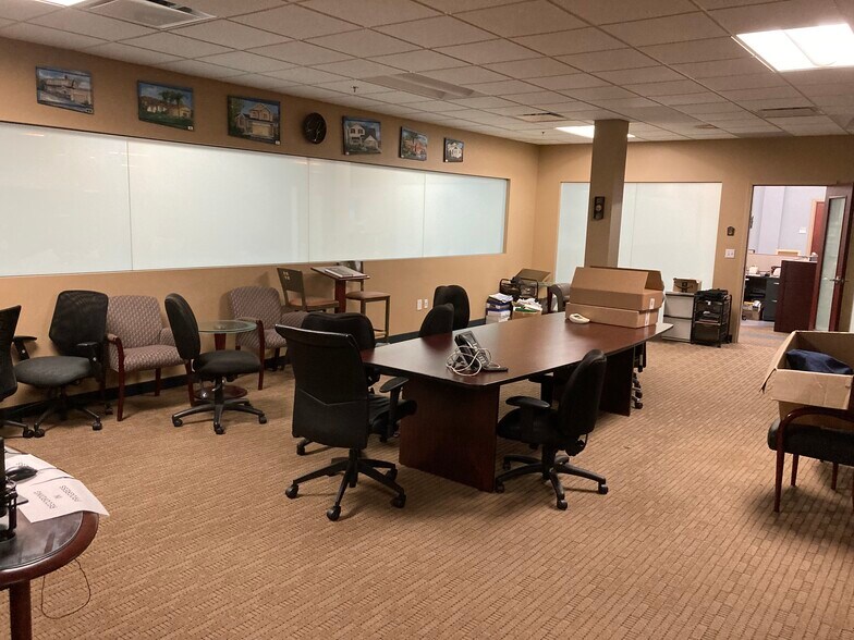 More Photos Of 7887 Hub Pky, Valley View Office For Lease