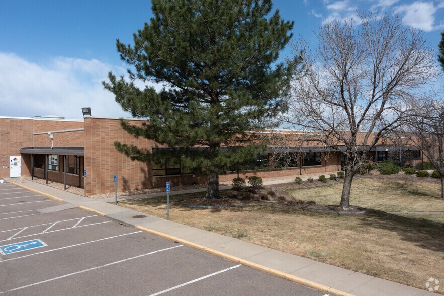 More Photos Of 4221 Monaco St, Denver Warehouse For Lease