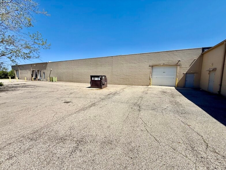 More Photos Of 4805-4825 Salem Ave, Dayton Unknown For Lease