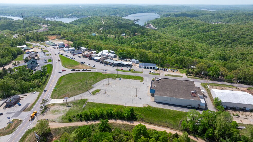 More Photos Of 8845 N State Highway 5, Camdenton Freestanding For Sale