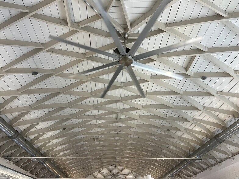 More Photos Of 805 S Shamrock Ave, Monrovia Loft Creative Space For Sale