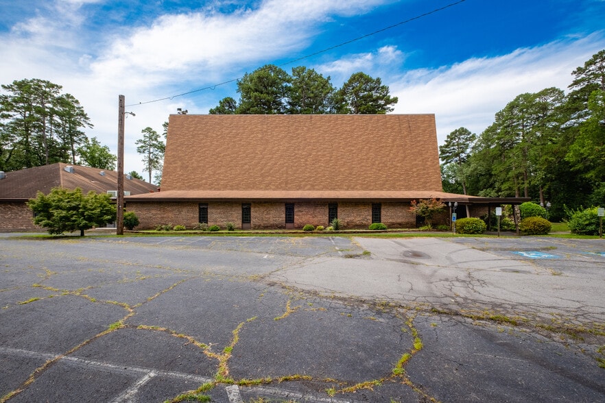 More Photos Of 4601 Western Hills Ave, Little Rock Religious Facility For Sale