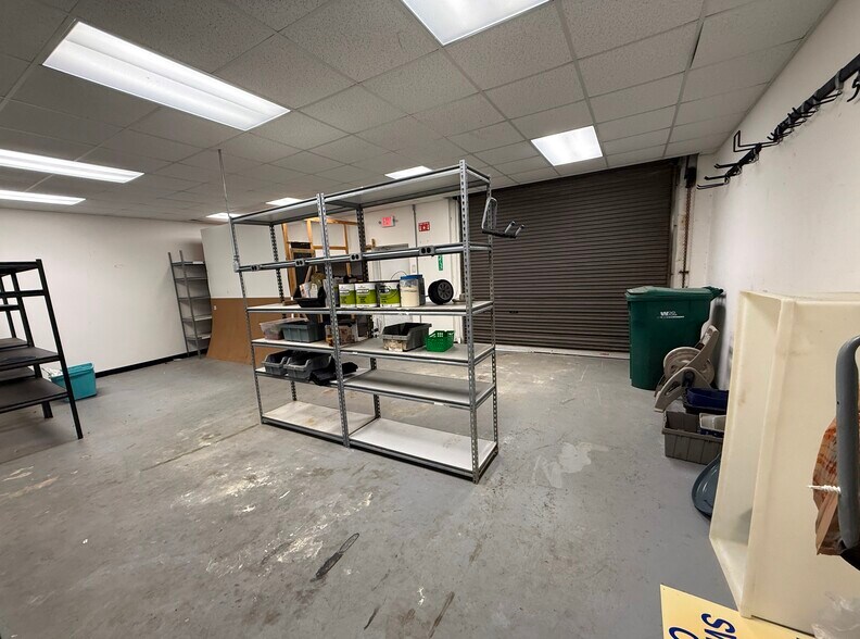 More Photos Of 3670 S Ridgewood Ave, Port Orange Freestanding For Lease