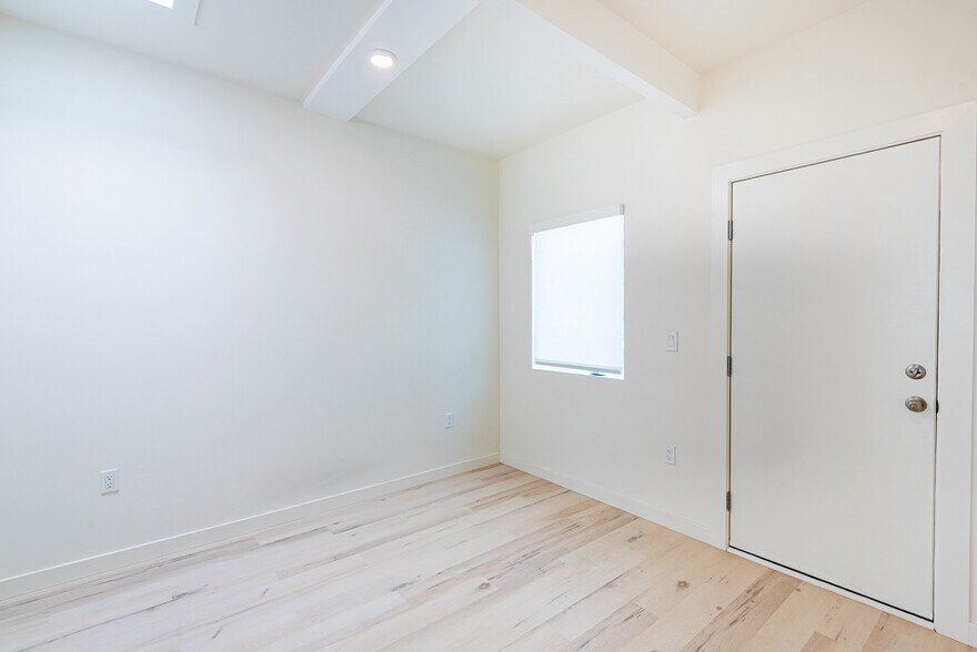 More Photos Of 7273 Birdview Ave, Malibu Apartments For Sale