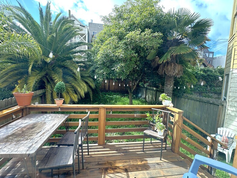 More Photos Of 1821-1823 Oak St, San Francisco Apartments For Sale