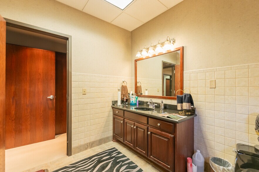 More Photos Of 4803 S Perkins Rd, Stillwater Specialty For Sale