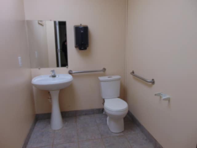 More Photos Of 30000 Orchard Lake Rd, Farmington Medical For Lease