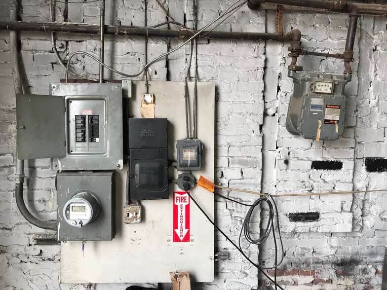 More Photos Of 1745 Tilghman St, Philadelphia Industrial For Lease