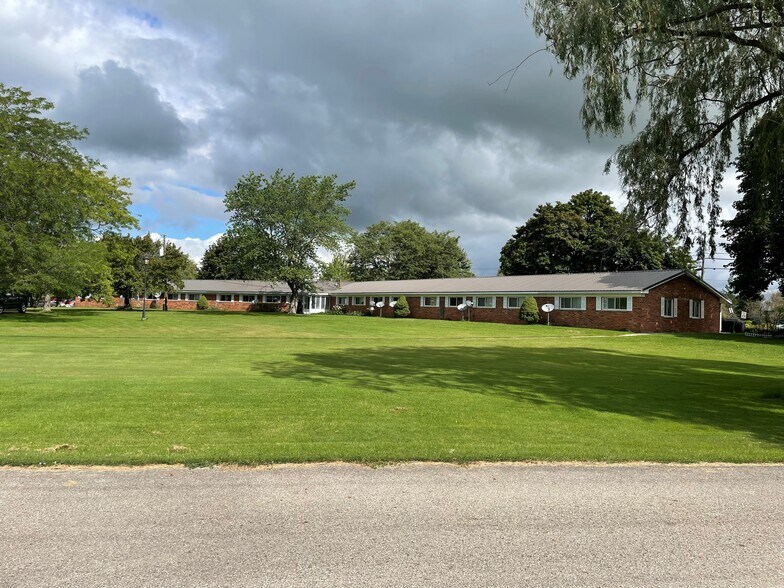 Primary Photo Of 2736 Golf Course Dr, Marlette Apartments For Sale