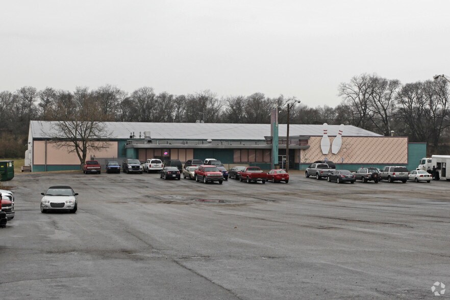 More Photos Of 517 Gallatin Pike N, Madison Bowling Alley For Sale