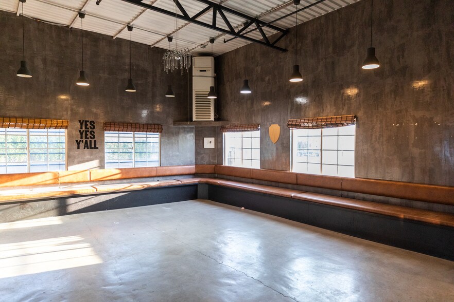 More Photos Of 615 E 61st St, Los Angeles Light Manufacturing For Sale