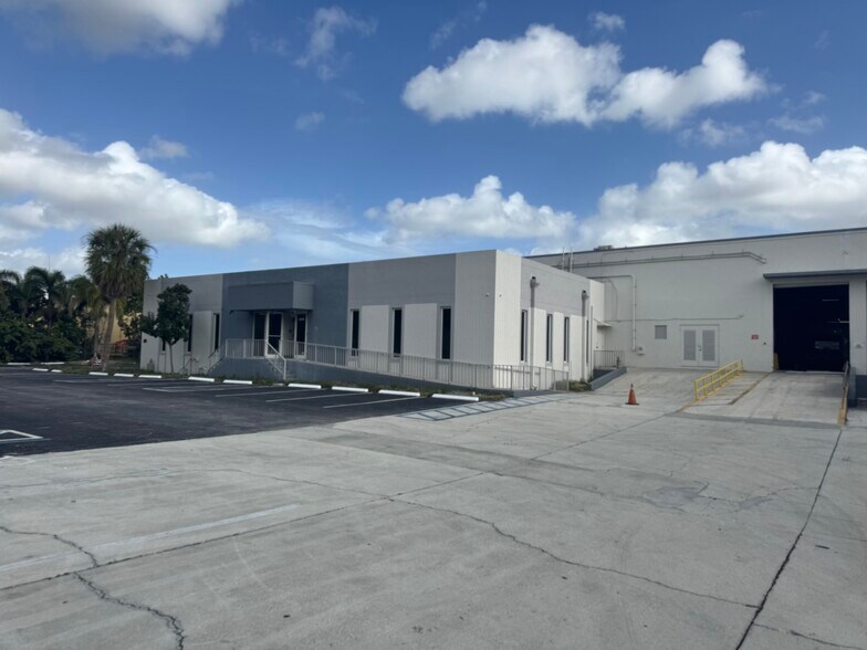 Primary Photo Of 6250 NW 27th Way, Fort Lauderdale Warehouse For Lease