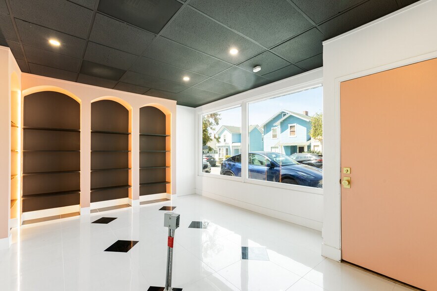 More Photos Of 6512-6514 Bright Ave, Whittier Storefront Retail Residential For Sale