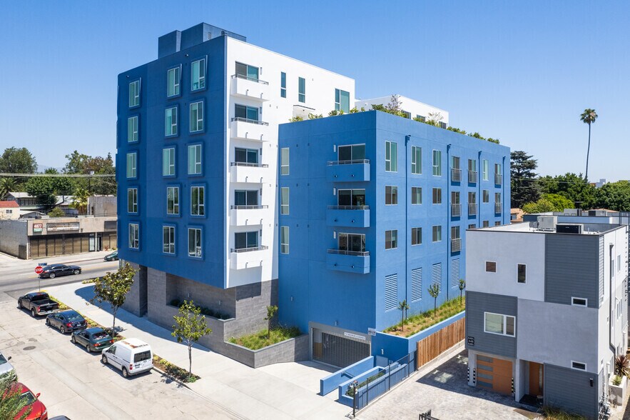 More Photos Of 4864 Melrose Ave, Los Angeles Apartments For Lease