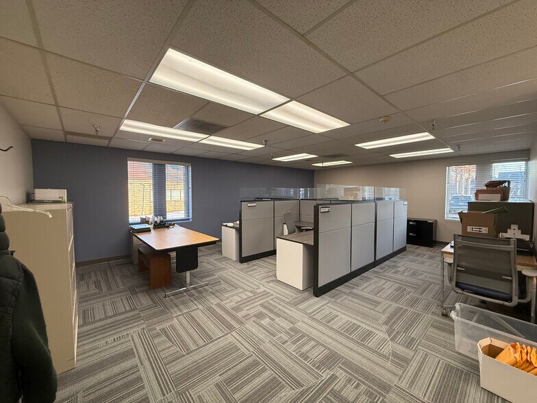 More Photos Of 1979 Holland Ave, Port Huron Medical For Lease