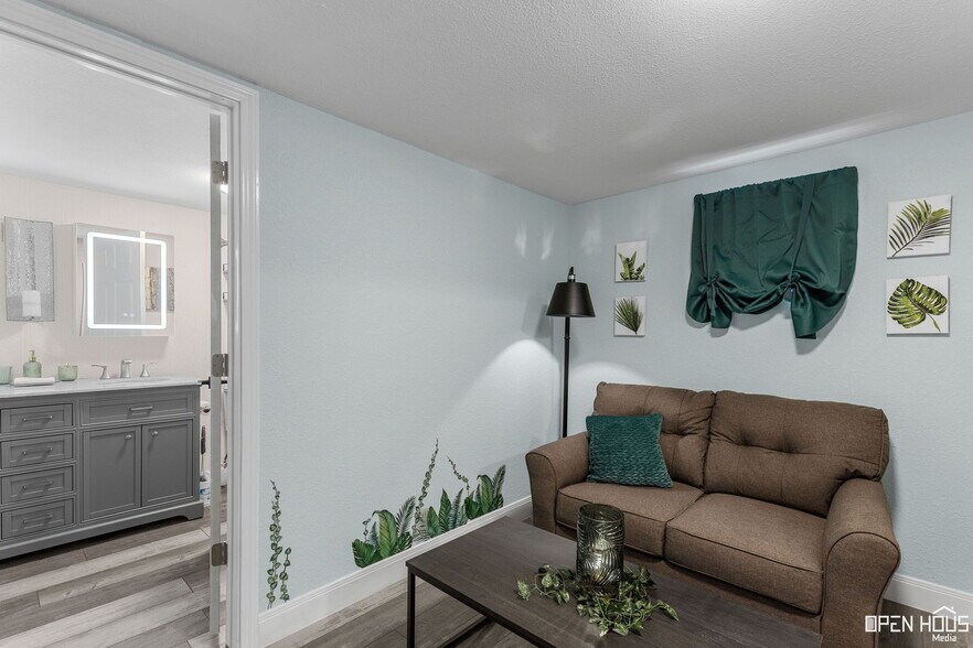 More Photos Of 405 W Gilbert St, Henrietta Hospitality For Sale