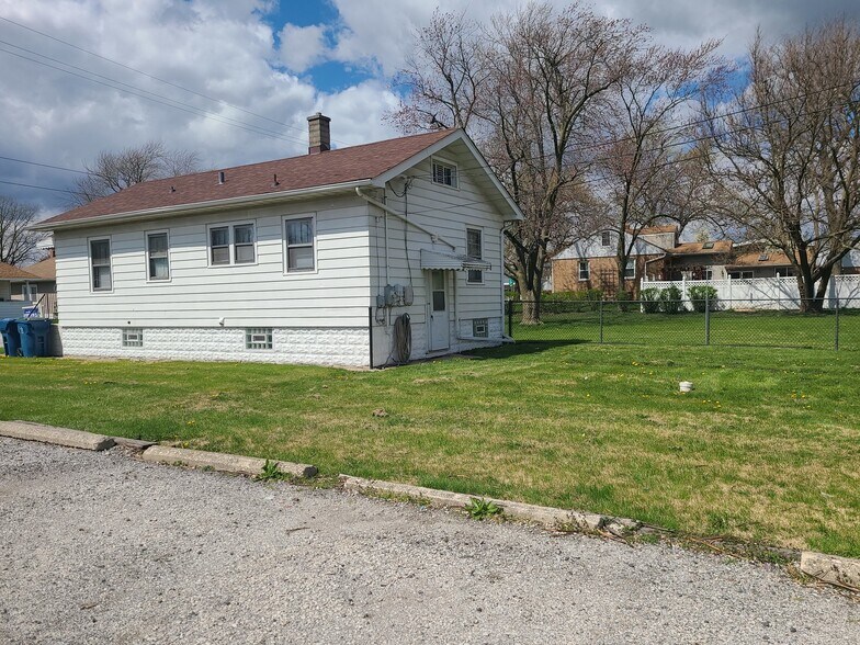 More Photos Of 3121 Chicago Rd, Steger Apartments For Sale