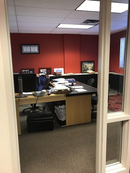 More Photos Of 160 N Main St, Bountiful Office For Lease