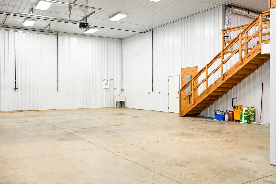 More Photos Of 23367 US 23, Circleville Industrial For Lease