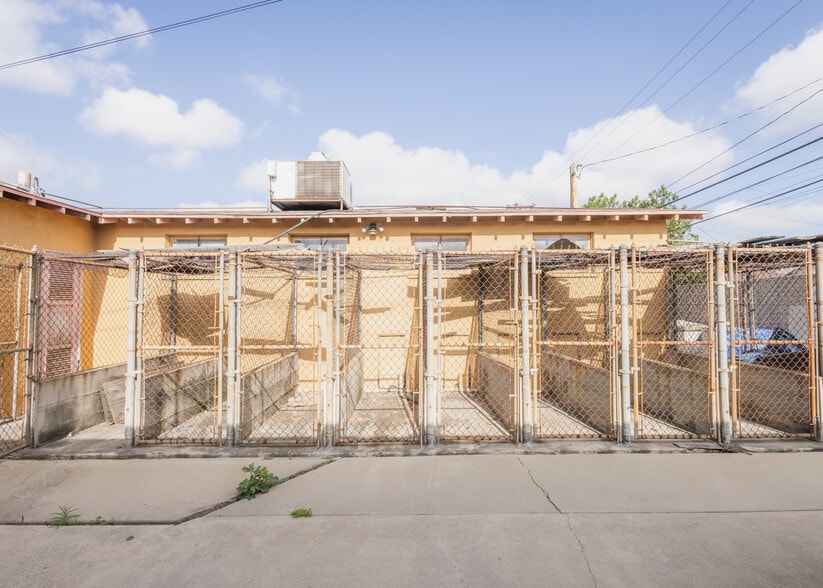 More Photos Of 11149 Garvey Ave, South El Monte Veterinarian Kennel For Sale