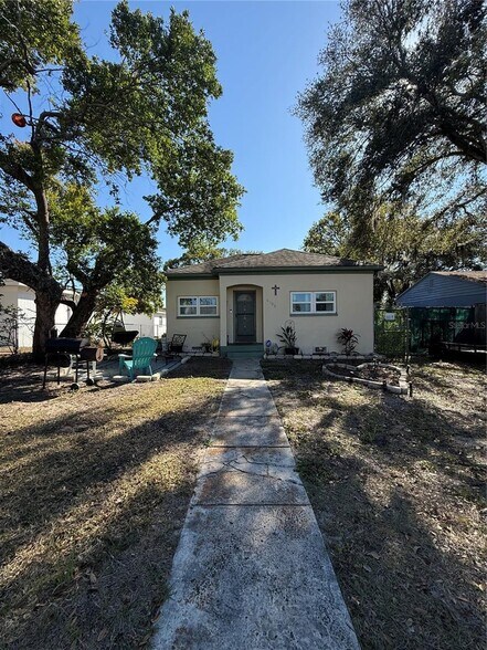 Primary Photo Of 6100 Main St, New Port Richey Multifamily For Sale