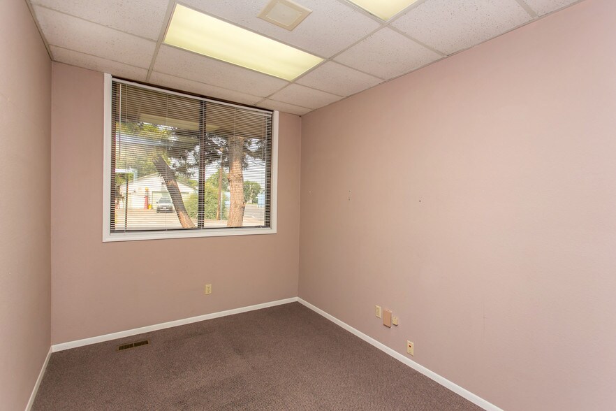 More Photos Of 100 N Fruitland St, Kennewick Office For Lease