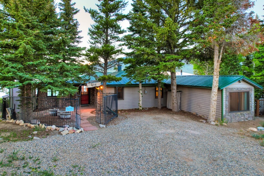 More Photos Of 121 Fishermans Dr, Silverthorne Specialty For Sale
