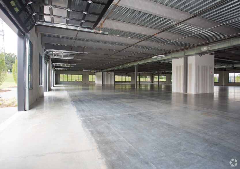 More Photos Of 1 Edison Dr, Alpharetta Unknown For Lease