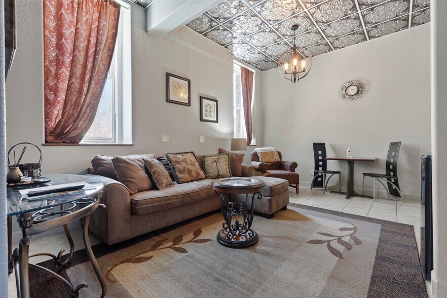 More Photos Of 603 N River St, Hot Springs Hotel For Sale