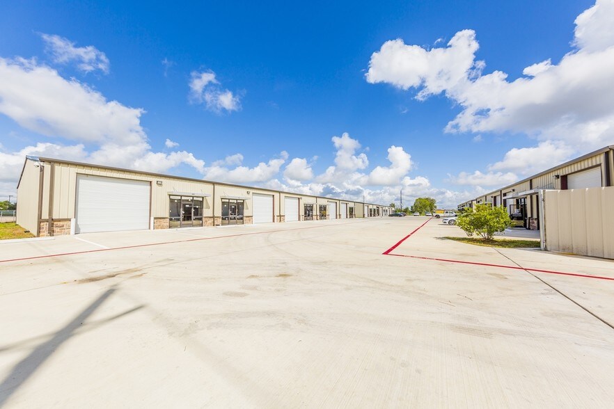 Primary Photo Of 18703 W Little York Rd, Katy Unknown For Lease