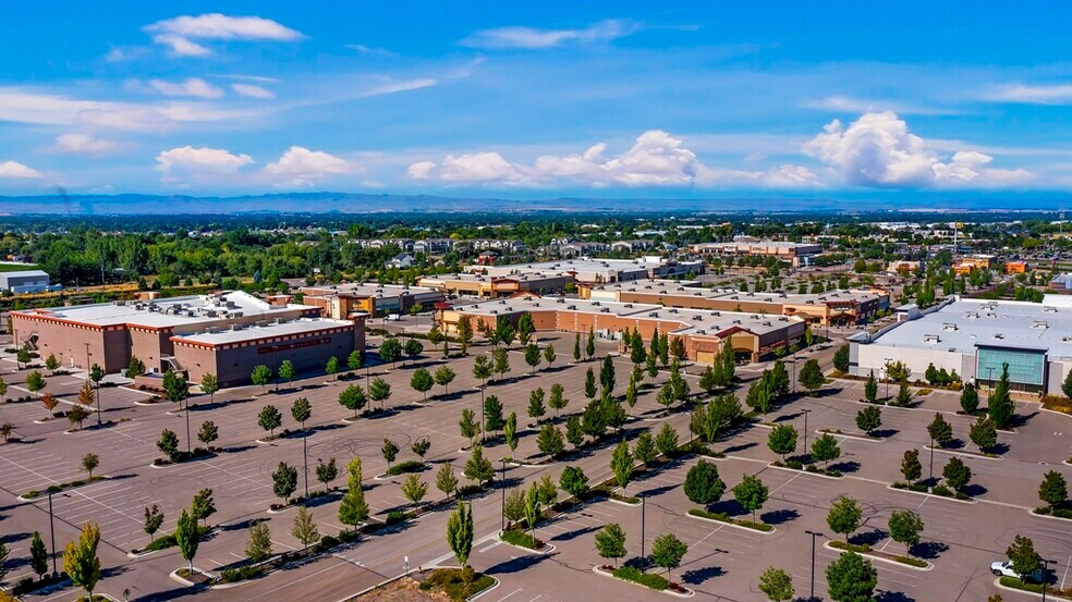 More Photos Of 1255 N Happy Valley Rd, Nampa Restaurant For Sale