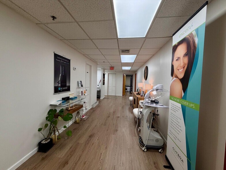 More Photos Of 37 Congers Rd, New City Office For Lease