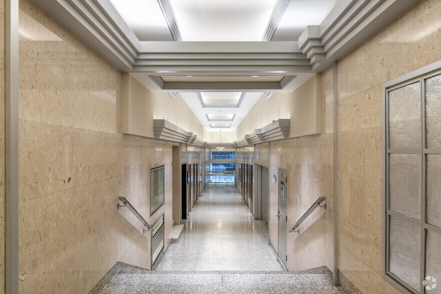 More Photos Of 15 Maiden Ln, New York Office For Sale