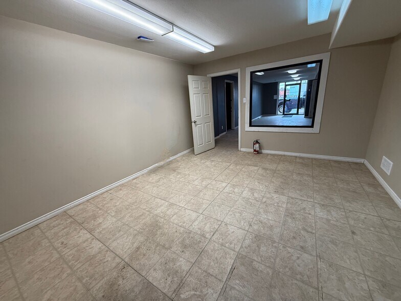 More Photos Of 2213 2 Av N, Lethbridge Service For Lease