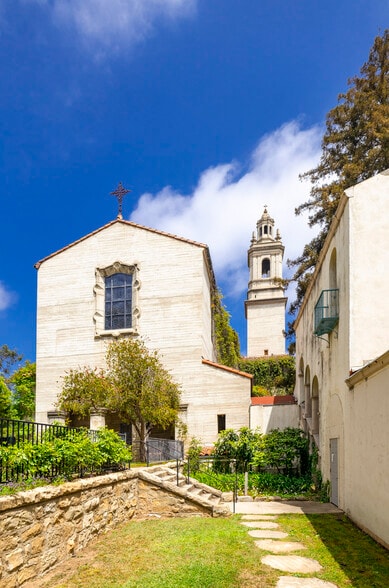 More Photos Of 2300 Garden St, Santa Barbara Schools For Sale