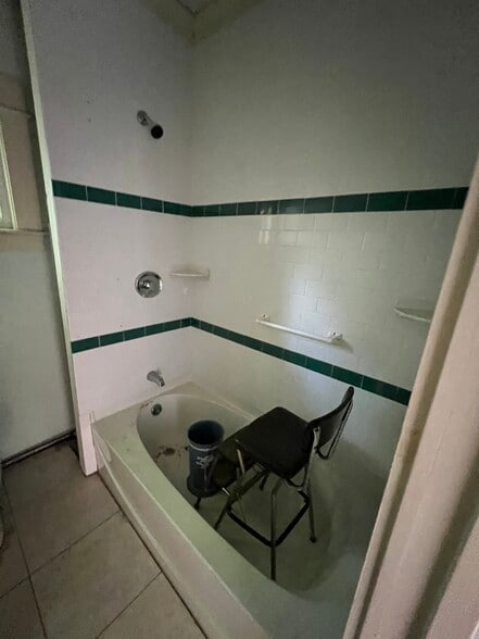 More Photos Of 502 Manchester St, Manchester Multifamily For Sale