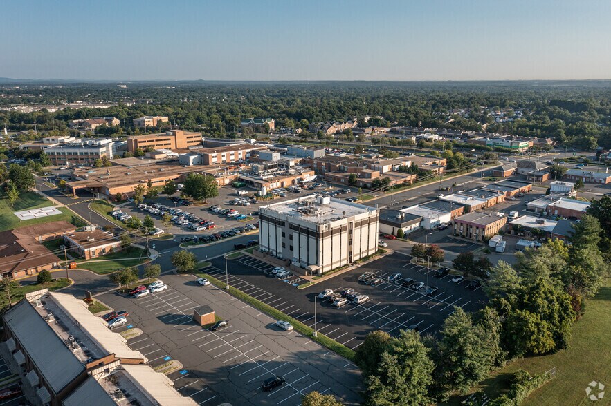 More Photos Of 9625 Surveyor Ct, Manassas Medical For Lease
