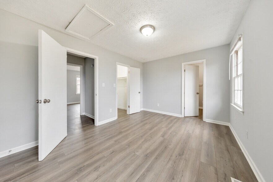 More Photos Of 122 Toby Springs Ln, McDonough Apartments For Sale