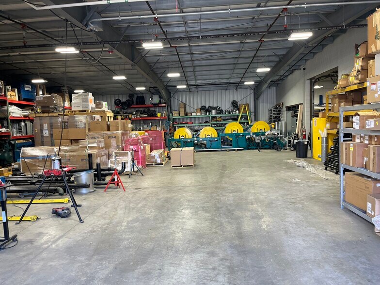 More Photos Of 200 Rochester Rd, Pittsburgh Service For Lease