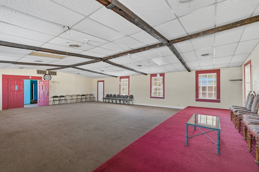 More Photos Of 1510 Portland Ave, Abilene Lodge Meeting Hall For Sale