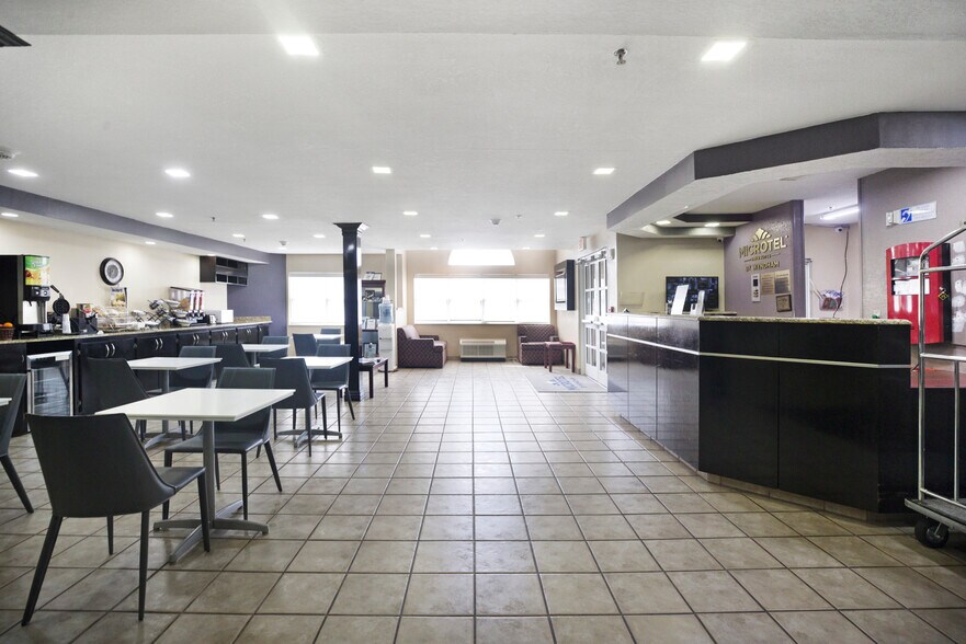More Photos Of 518 Bonita Lakes Dr, Meridian Hotel For Sale