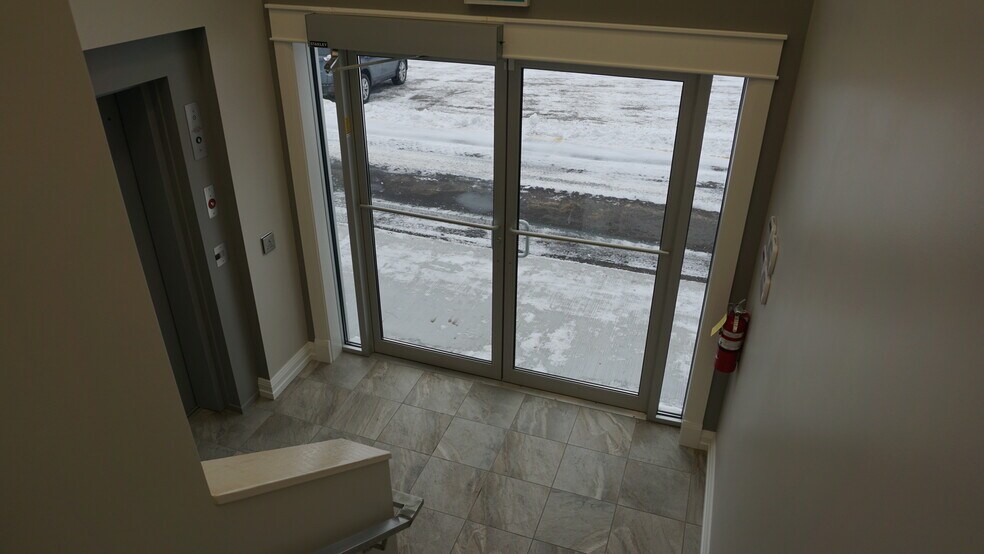 More Photos Of 366 Midland Ave, Midland Office For Lease
